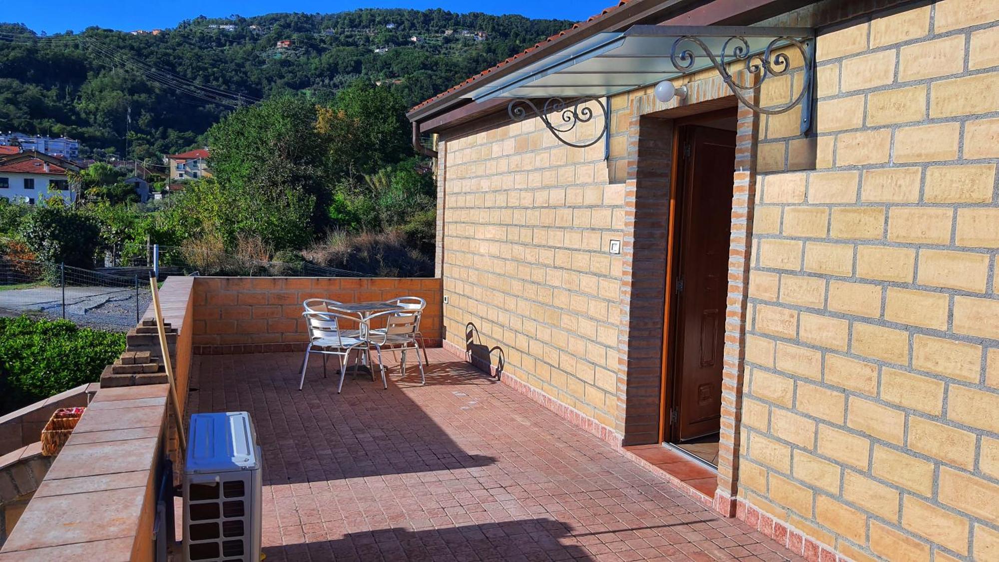 Spicchio Di Luna - Casa Vacanze Albiano Magra ภายนอก รูปภาพ